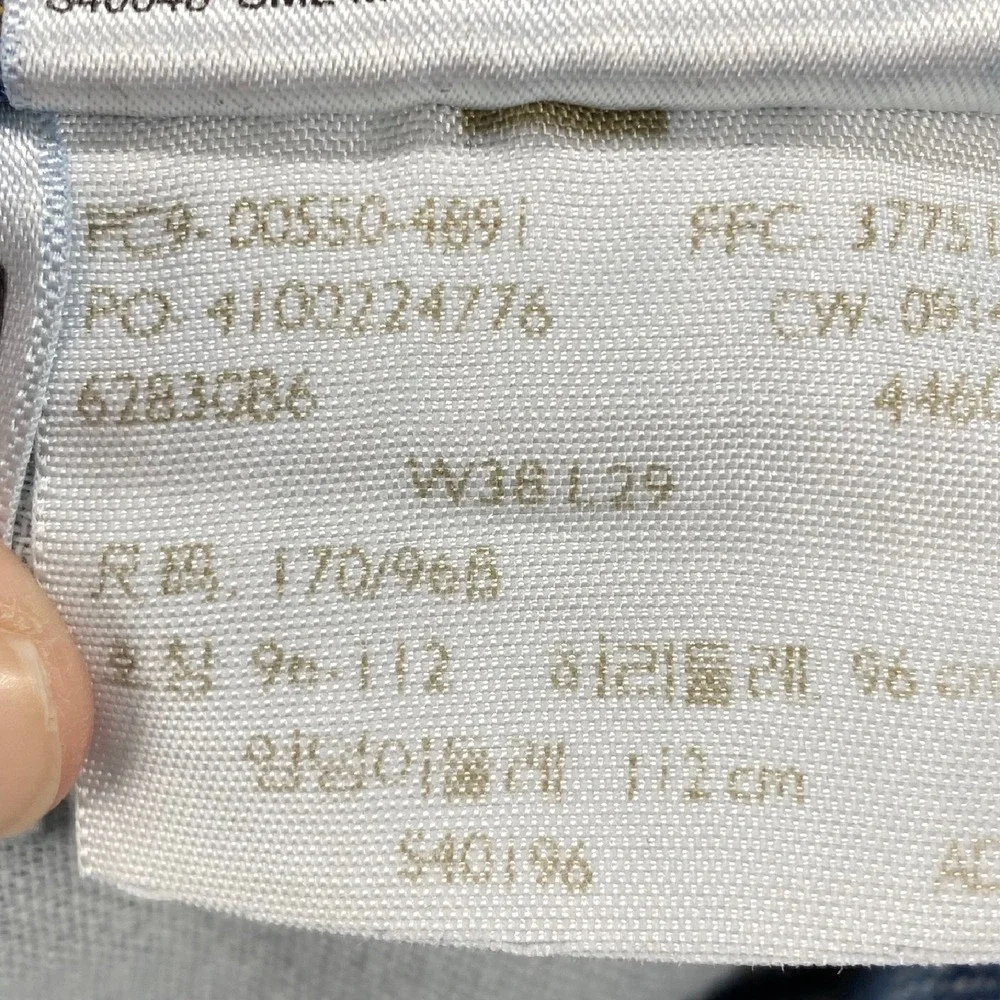 Levi's 550 Relaxed Fit‎ Jeans Faded Light Wash Denim Pants Mens W38 L29 - flaw